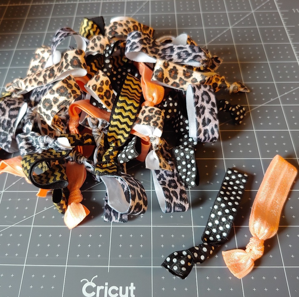 Handmade ouchless elastics (set of 5)